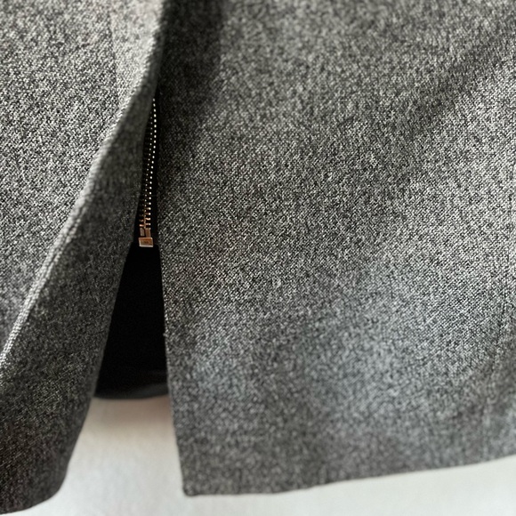 H&M Size 6 Gray with White Speckle Zipper Jacket with Bell Sleeves - Picture 7 of 8